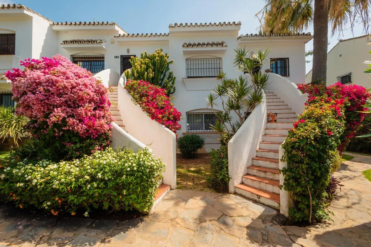 Vacation Home In The Best Location, With Terrace, Pool And Bbq, In Marbella Center 0*,  Španělsko