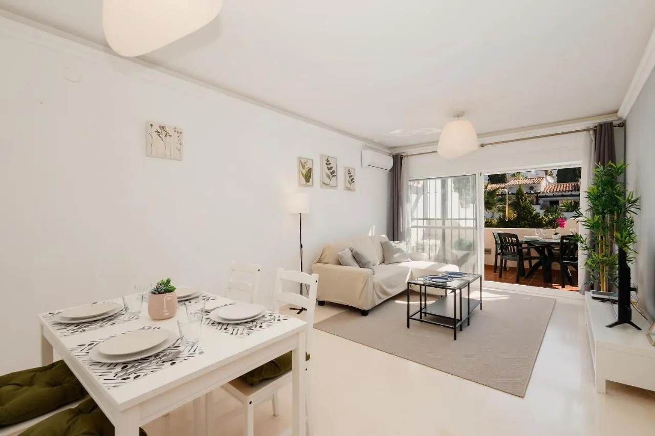 Vacation Home In The Best Location, With Terrace, Pool And Bbq, In Marbella Center Španělsko