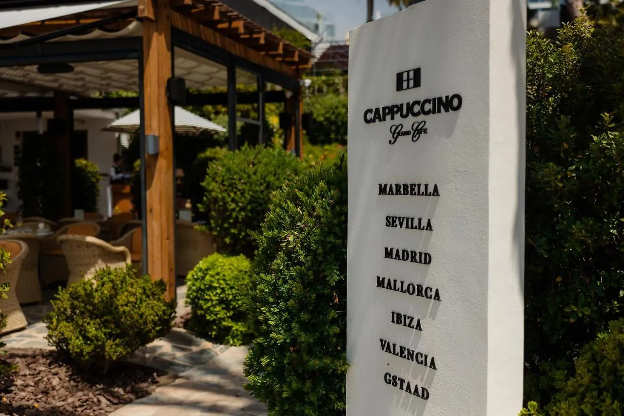 Vacation Home In The Best Location, With Terrace, Pool And Bbq, In Marbella Center